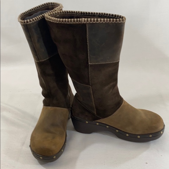 CROCS | Shoes | 35 Croc Suede Boots 
